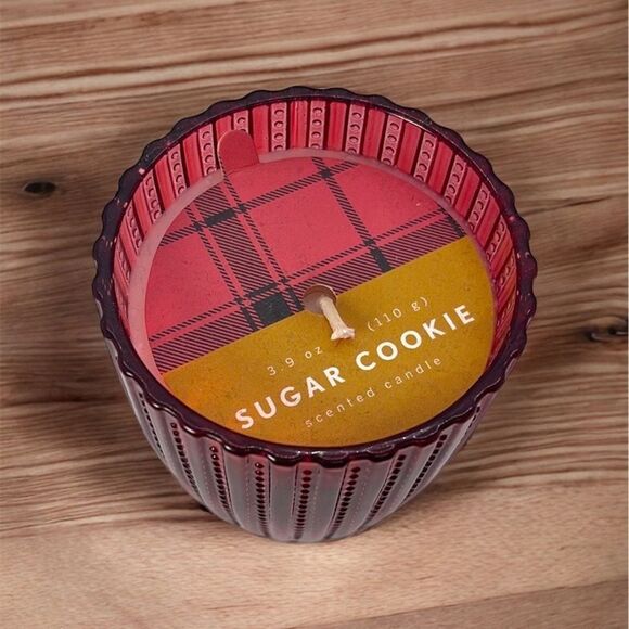 NWT Sugar Cookie Scented Candle 3.9oz - Picture 2 of 3